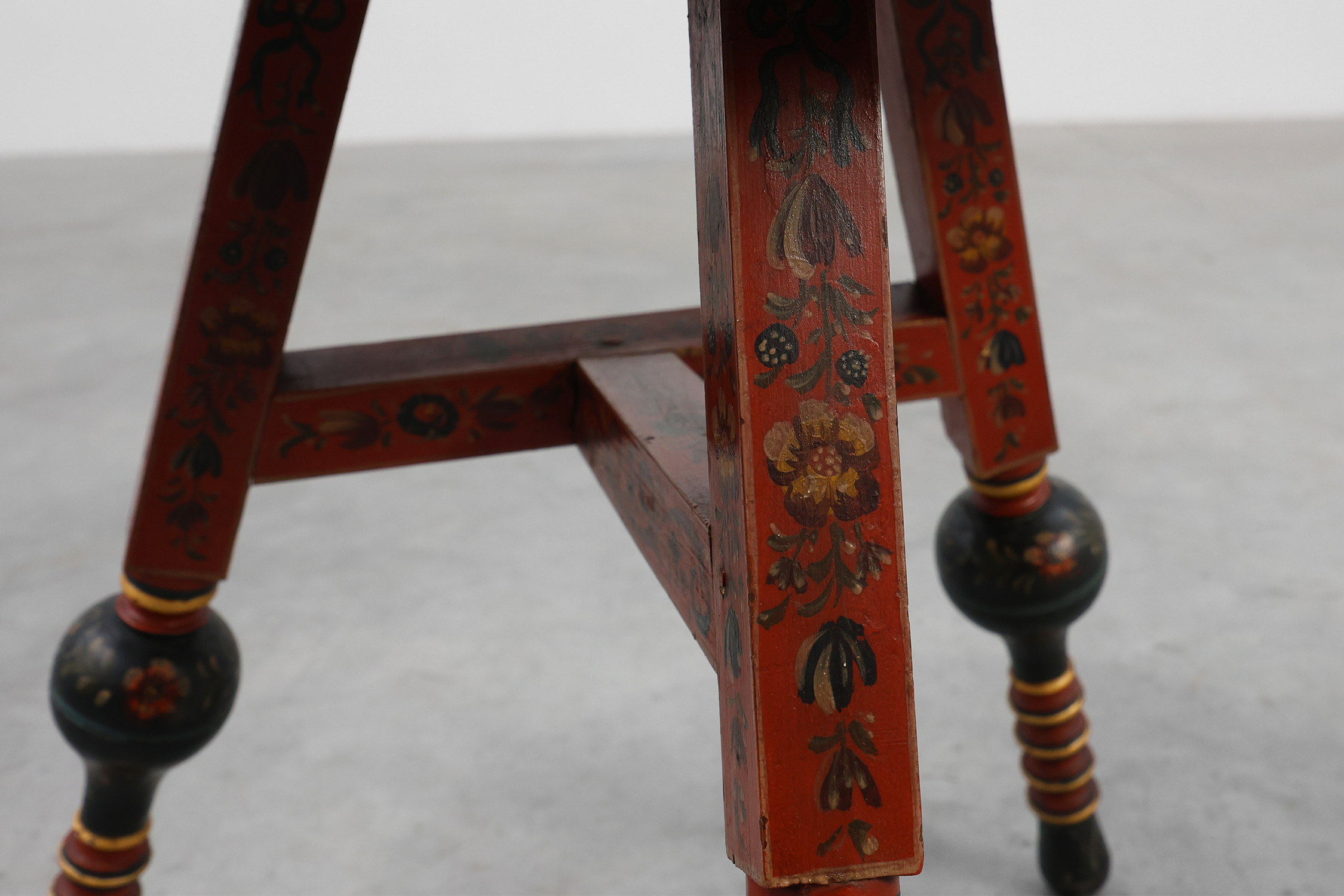 Early 19th century Hindeloopen side table, The Netherlandsthumbnail